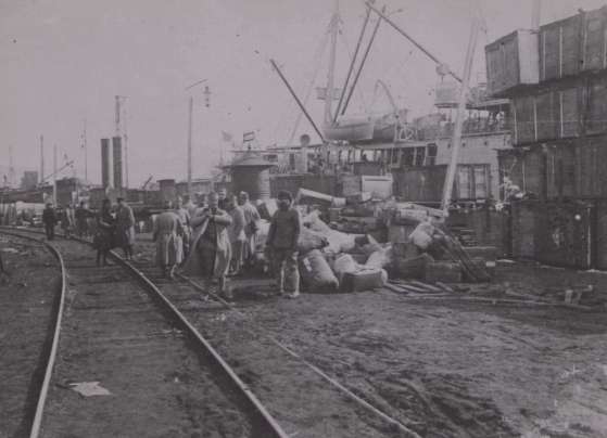 port_Vladivostok_1919.jpeg